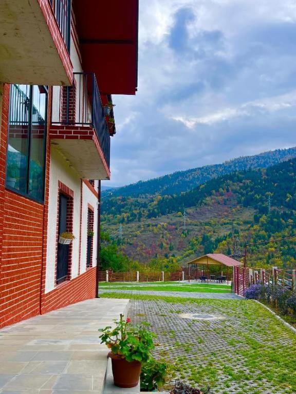 Holiday Borjomi Qvibisi Eksteriør billede