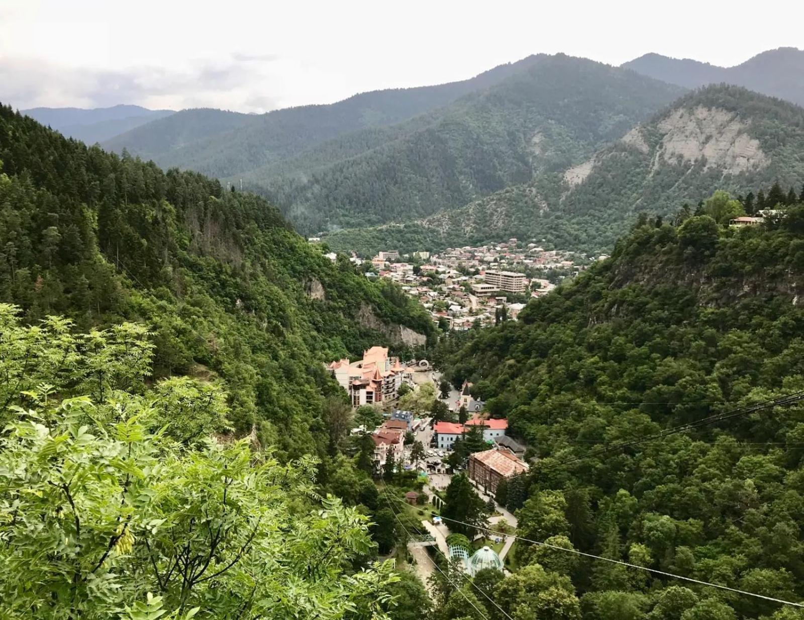Holiday Borjomi Qvibisi Eksteriør billede